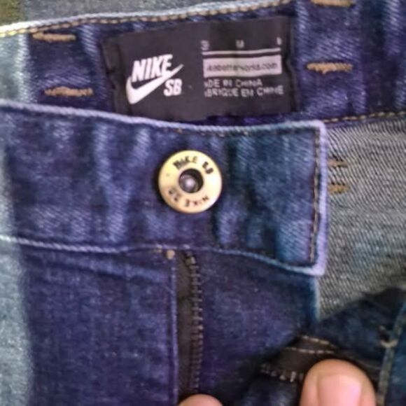 NIKE SB JEANS 30-30 - Picture 4 of 8